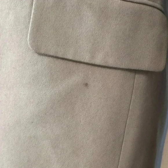 2piece Lined Skirt Suit. Rena Rowan. Jacket Sz 6. Skirt Sz8. One Button. 23” Hem - Picture 3 of 9